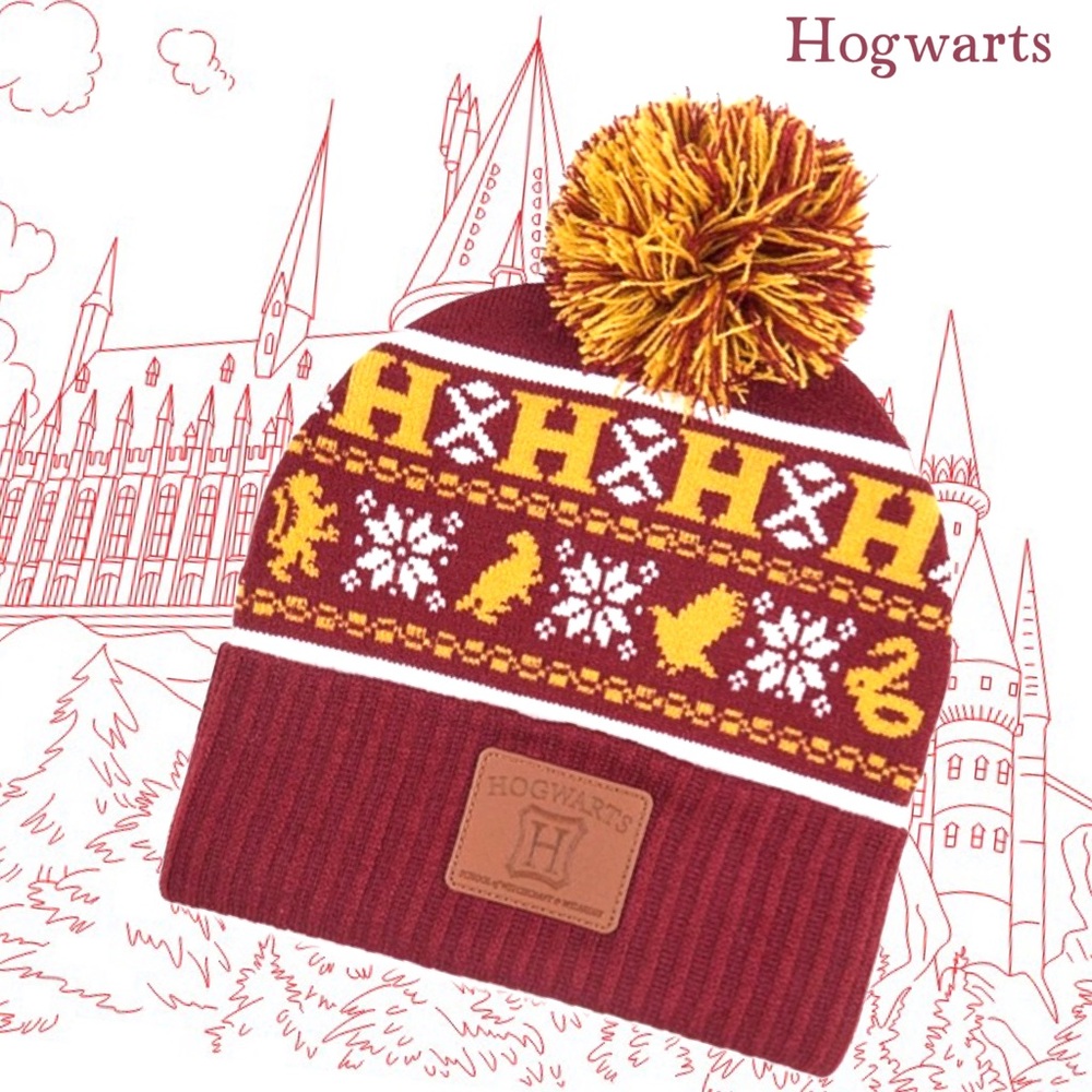 Hogwarts  Unisex Knit Beanie•NWT